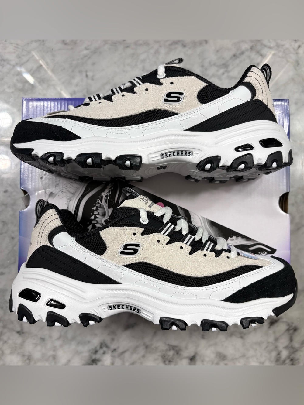 Skechers D'Lites Women's Chunky Retro 90’s Style Shoe Black White Cream Gum